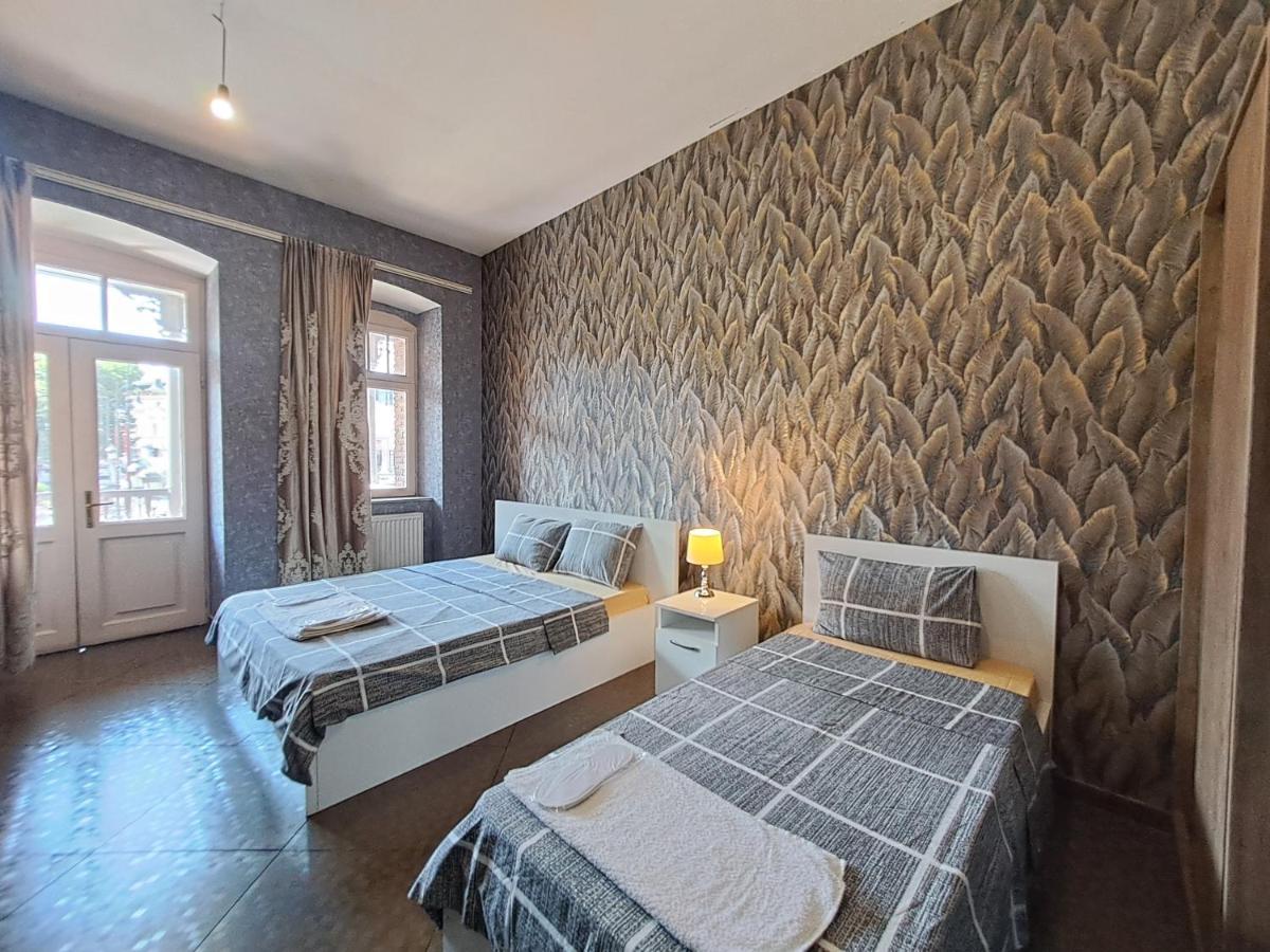 Hotel 6 Old Tbilisi Buitenkant foto